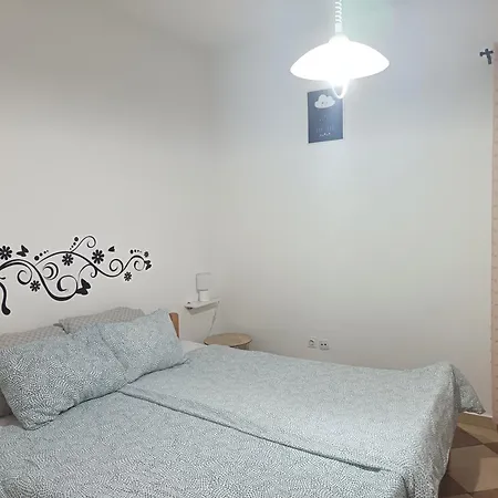 Appartement Lara - Near The Vrbnik (Primorje-Gorski Kotar)